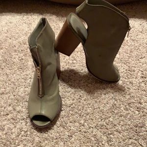 Square heel open toe open back taupe booties